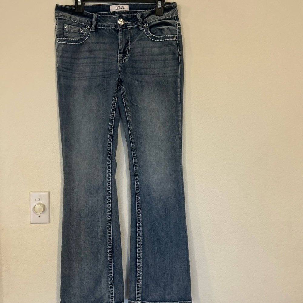 Telepatia Denim Jeans Light Wash thick stitching, bejeweled pockets Size 9/29